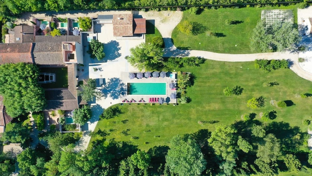 Charming Mas Provencal With Swimming Pool