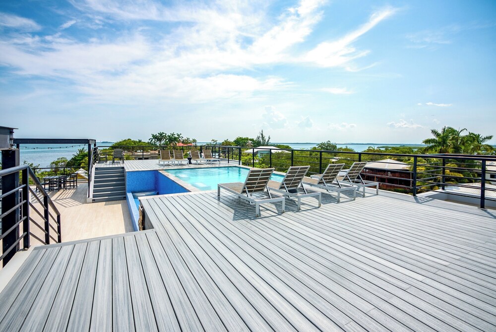 Sunset Gecko Condos - Unit 2A view 5