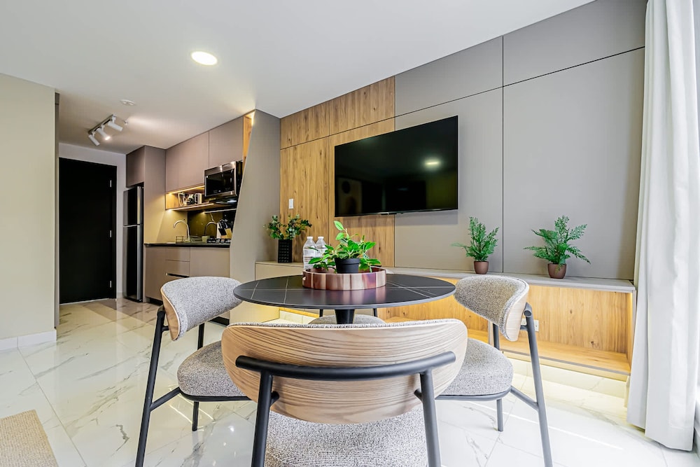 w Wonderful 1BR in Obarrio