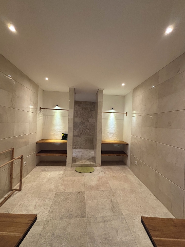 Puri Ratu Jimbaran Villa By Betterplace