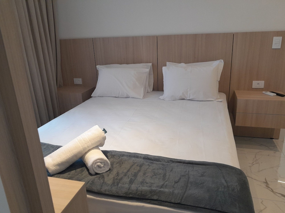 Ocean View Apt 550m From the Beach Gev1304