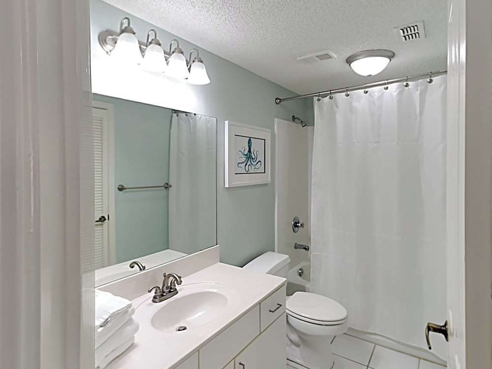 The Palms of Orange Beach by Southern Vacation Rentals