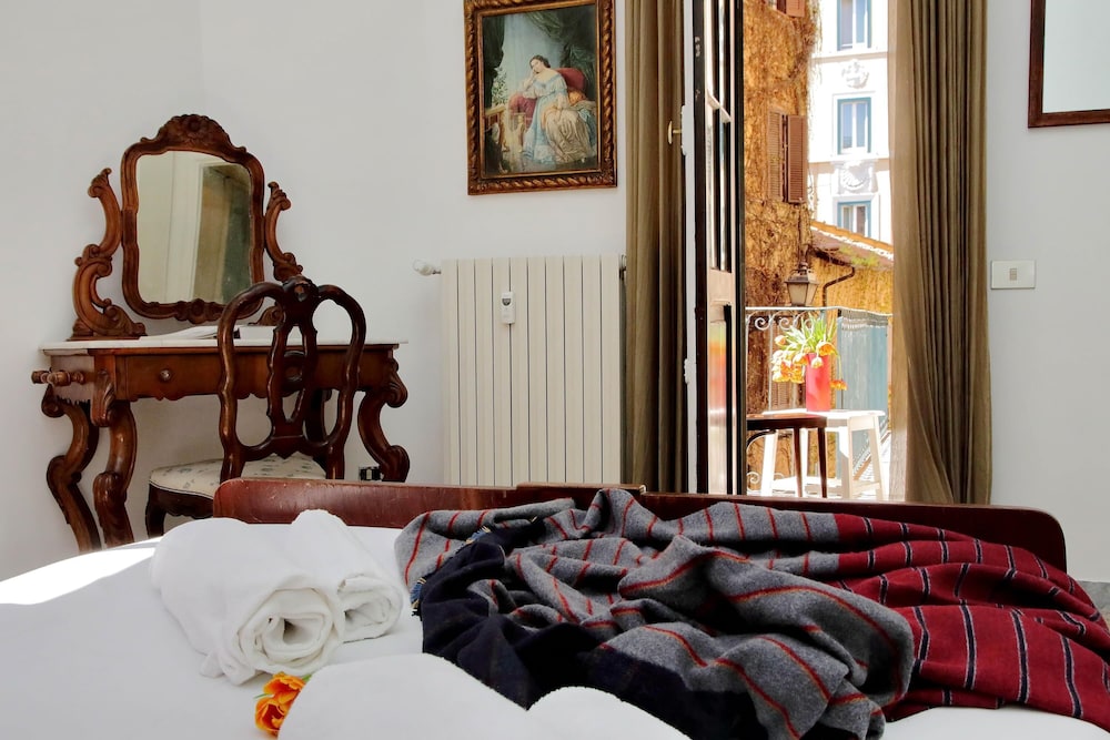 Tiberina Spacious Apartment