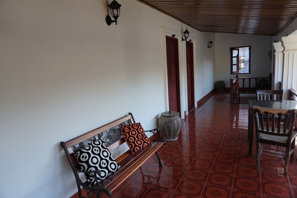 Mani Home Guesthouse