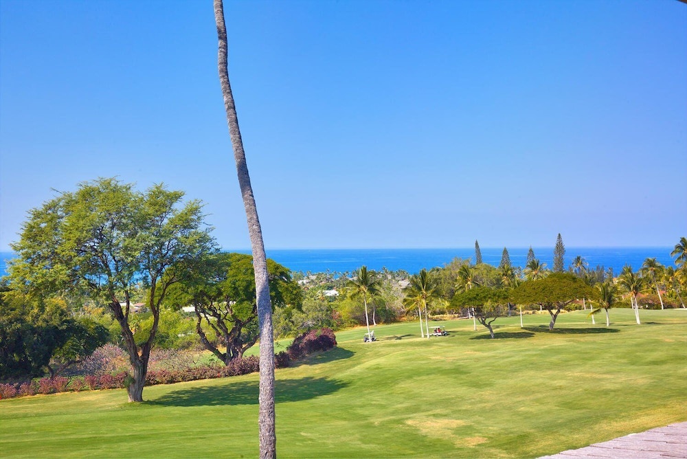 Great Ocean and Golf Course Views - No Stairs- Vrkcv