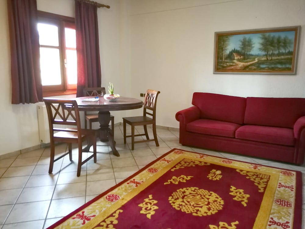 Nikky's Place - Property Image 8