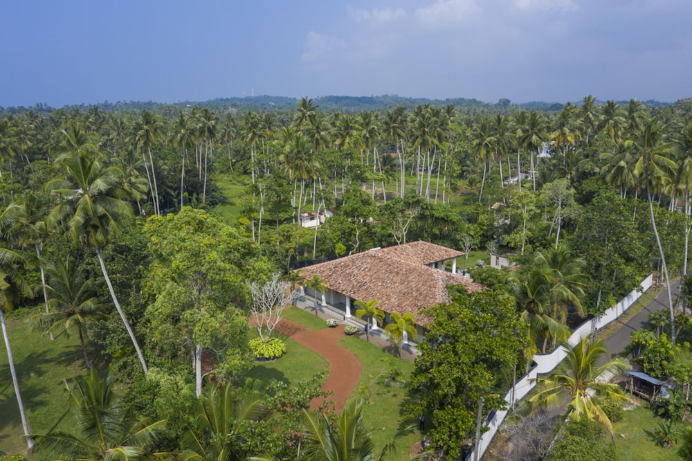 Monara House