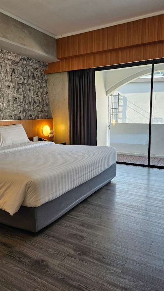 White Palace Bangkok 34