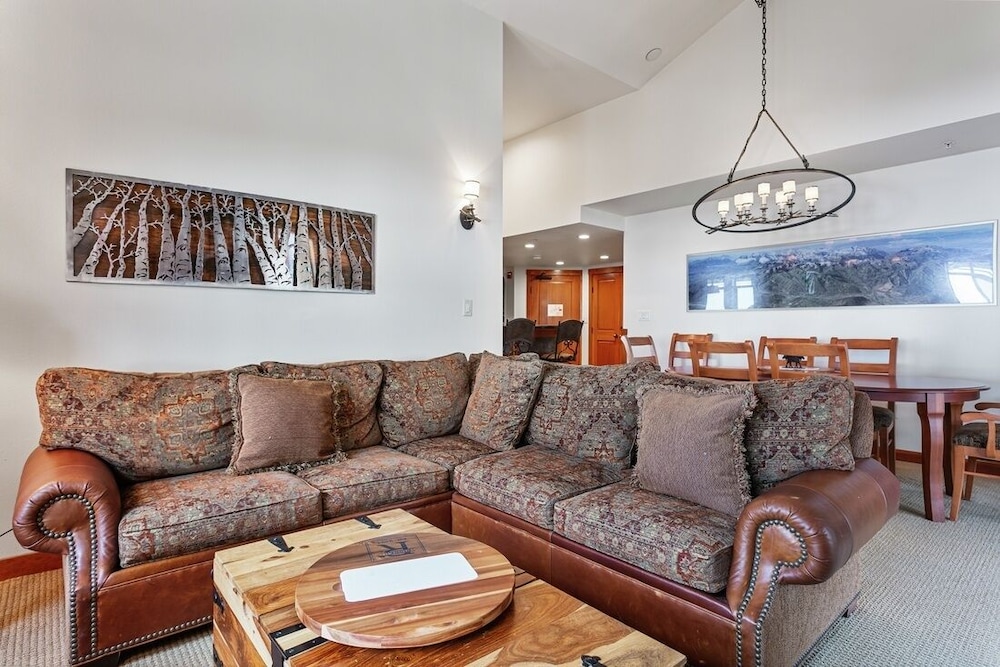 1311A - Two Bedroom Deluxe Eagle Springs West 2 Condo
