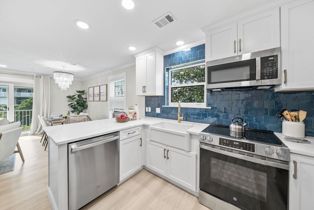Beachside Villas 811