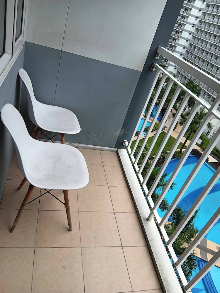 Fancy Pasay City Apartment for Rent - Mall of Asia Nearby Front of Mall Of Asia