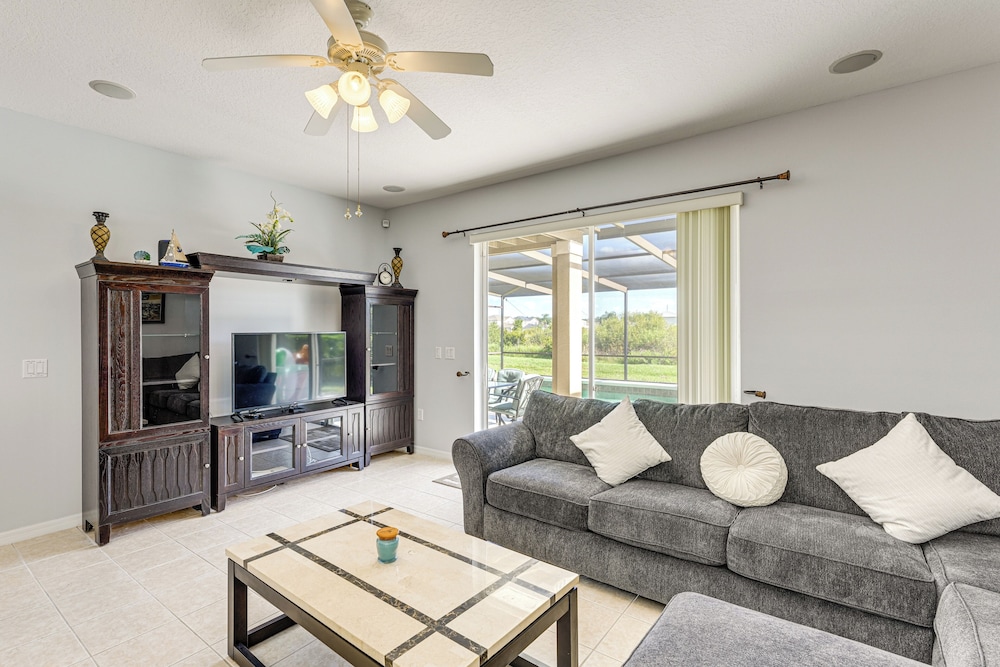 Pool, Games + Family Fun! Davenport Home by Disney