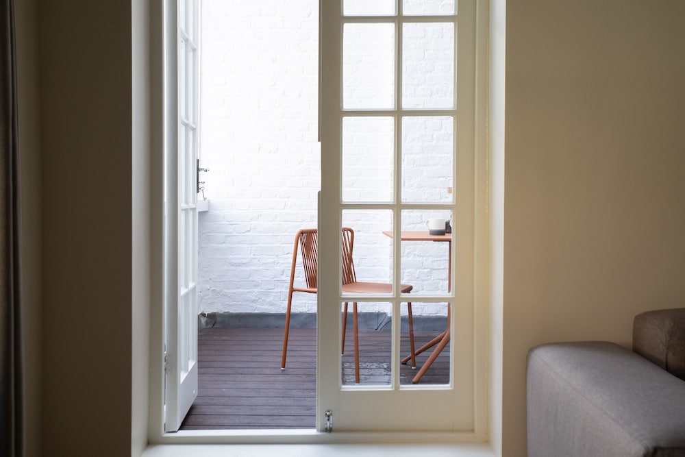 Gulaid House Knightsbridge by Bob W London