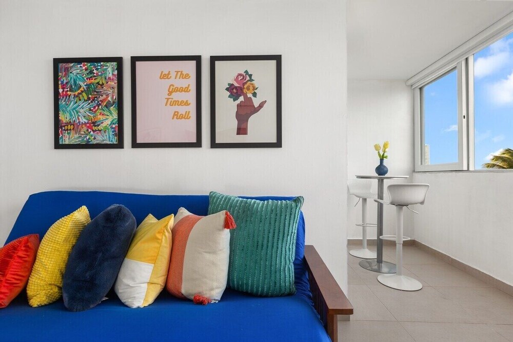 Puerto Rico Condado Beachfront w Pool Rental Otium Rentals - Property Image 8