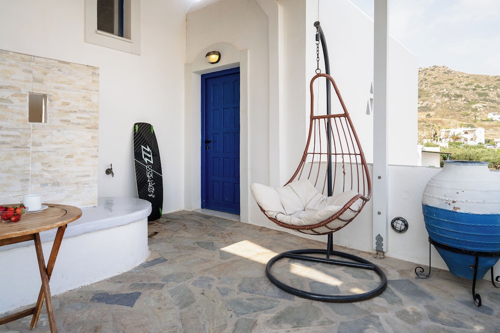 Diamantis studios apartments