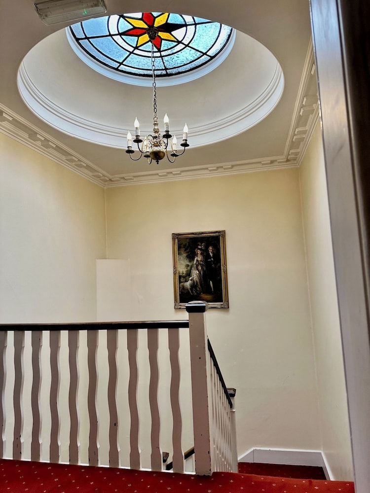 Guildford Vacations - Angel Hotel - Property Image 19