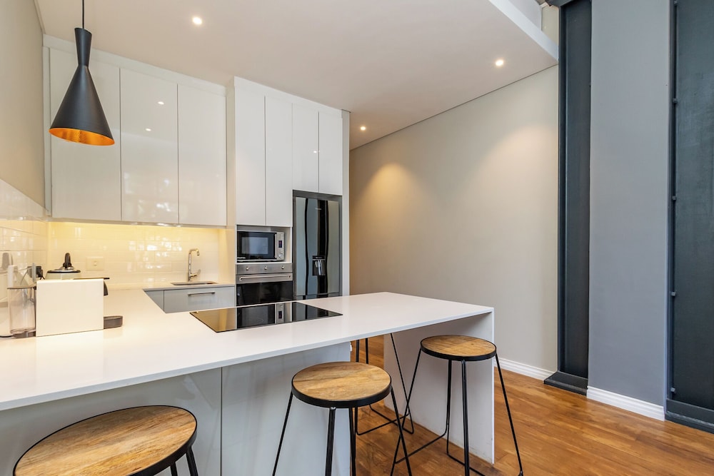 Docklands Deluxe Apartments by ITC Hospitality