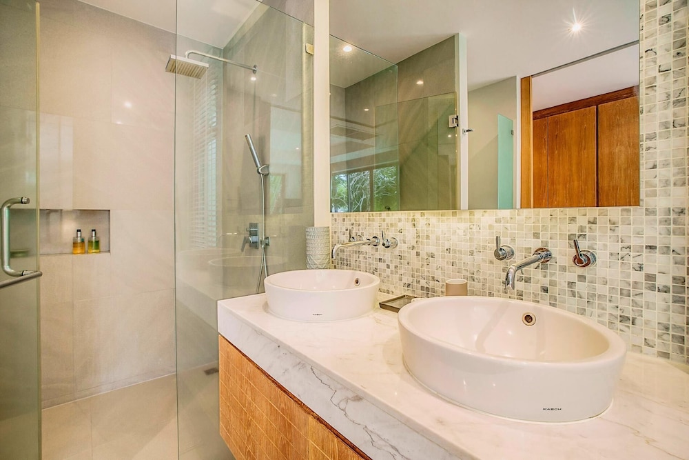 Trichada Stylish Private Pool Villa 3, Bang Tao