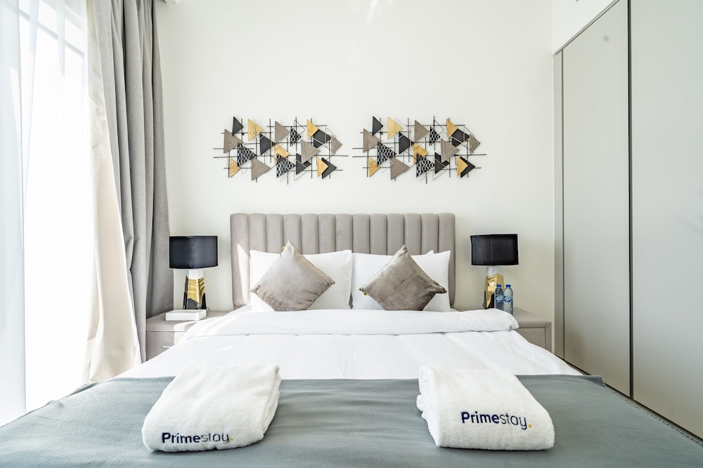 Dubai Harbour- Sunrise Bay 1 602