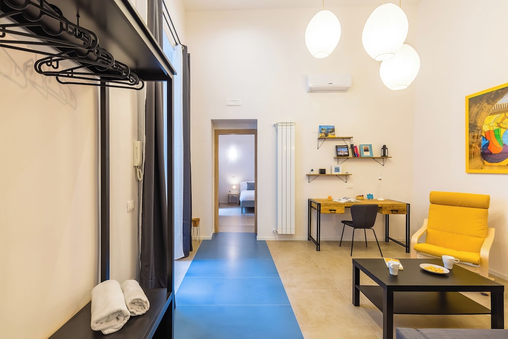 Art Apartment at Sanità