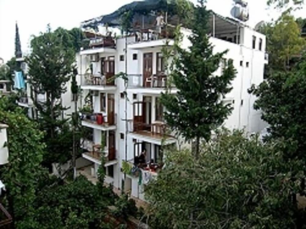 Hotel Hilal Pension - Image 1