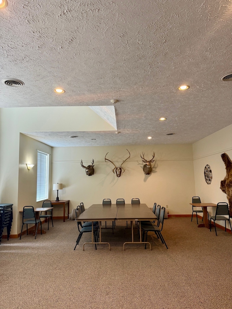 Cedarville Hotel