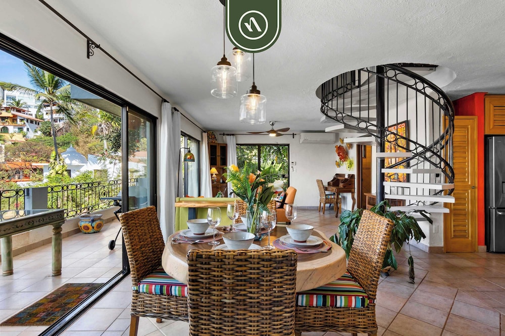 Mexican 2 BR Condo - Private Pool - Romantic Zone