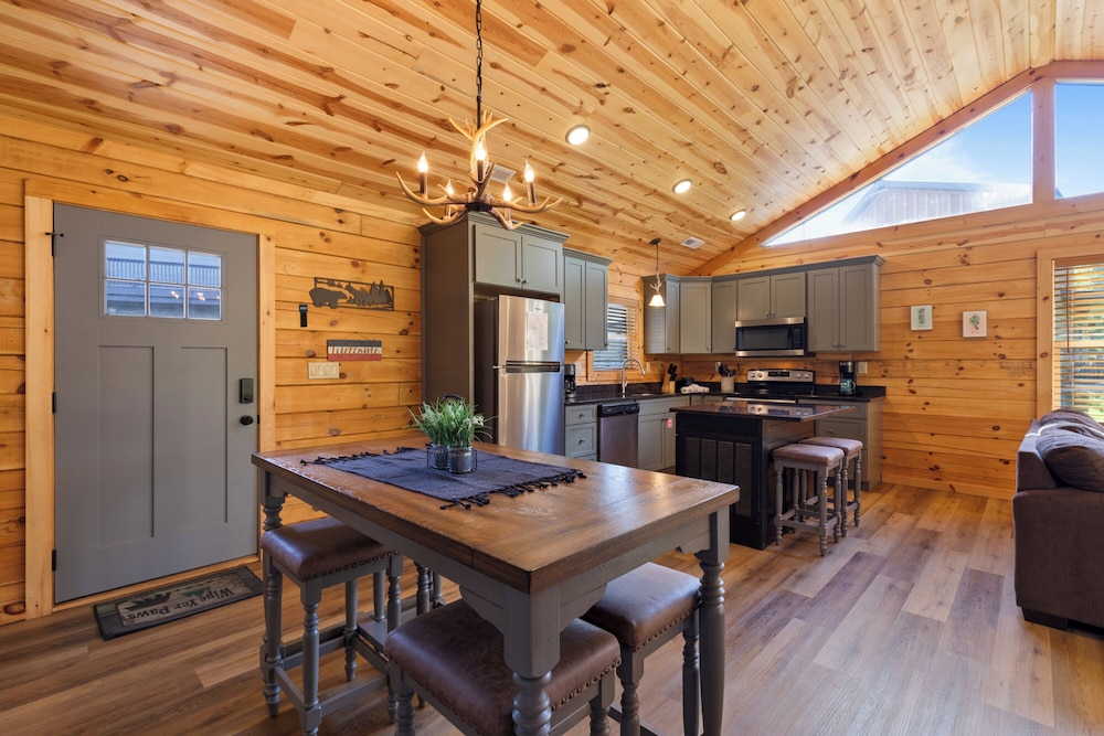 Eagle Mountain Cabin