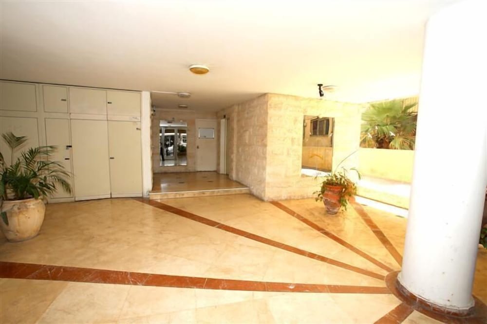 Elena Apartments