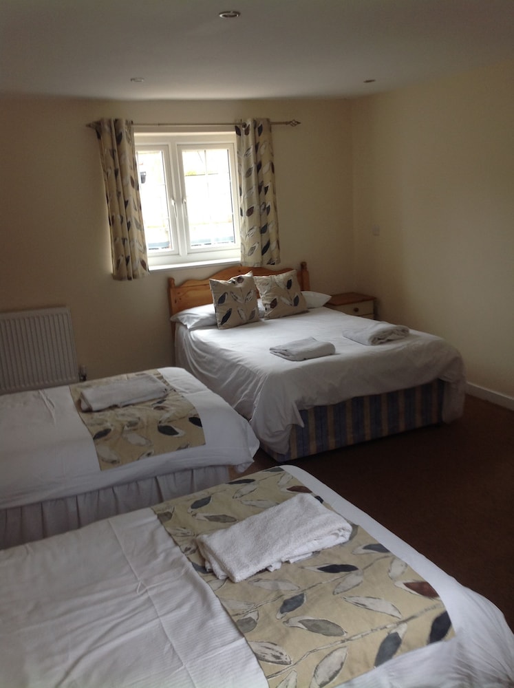 Glan Yr Afon Inn