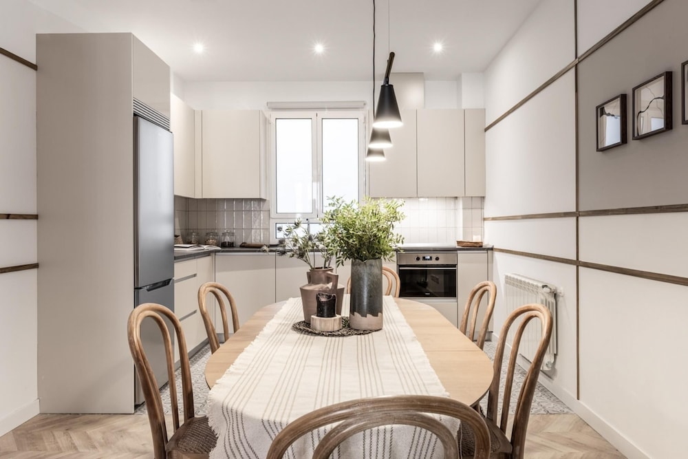 Albero - 3 Bedrooms in Malasa a