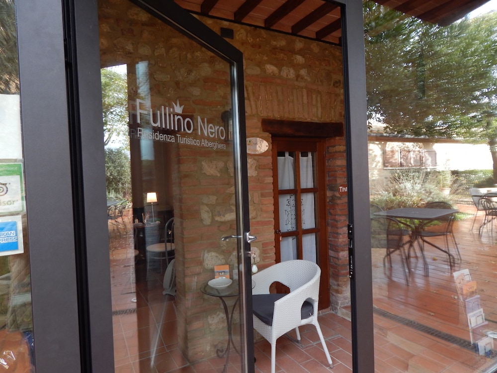 Fullino Nero view 3