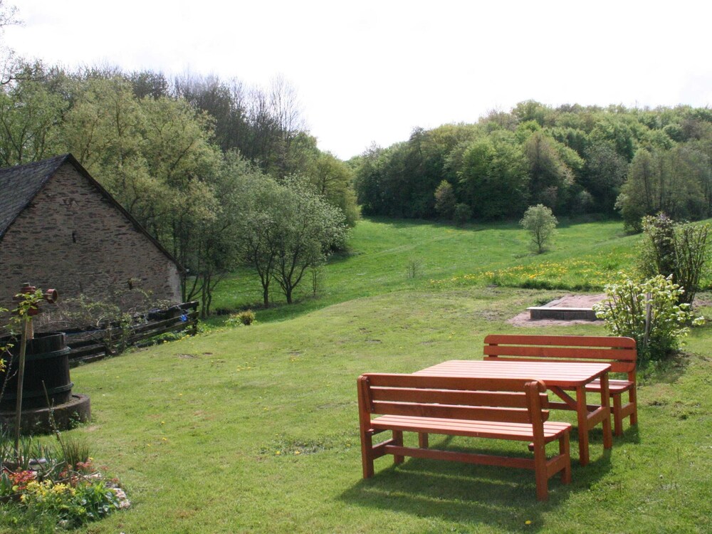 Idyllic Studio Apartment Near Kaifenheim and Near the Forest - Property Image 8