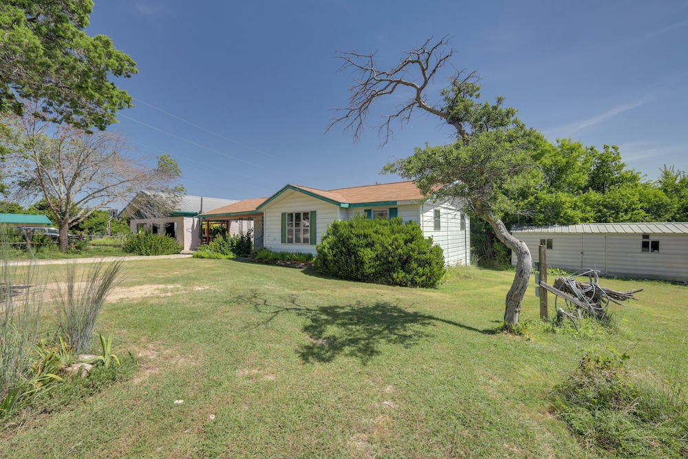 Hike From Your Door! Pet-friendly Whitney Home