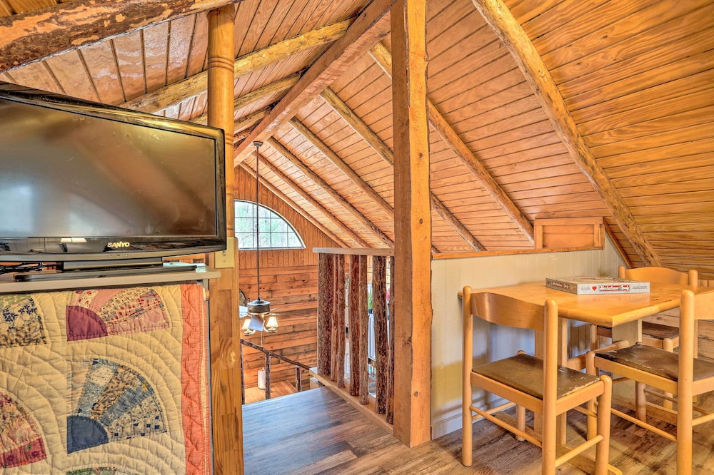 Broken Bow Log Cabin w/ Fire Pit, Pond, & Deck! view 3
