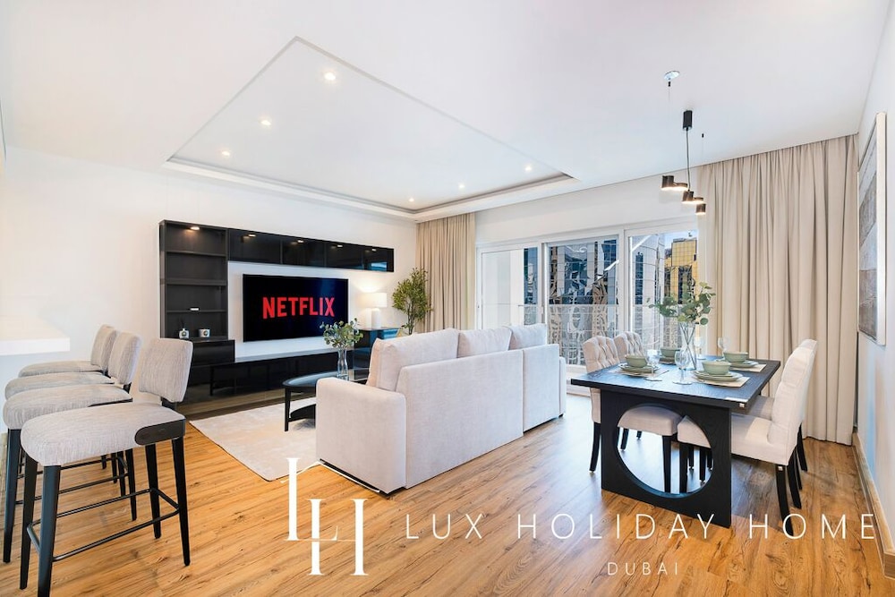 LUX The Bonnington JLT Suite