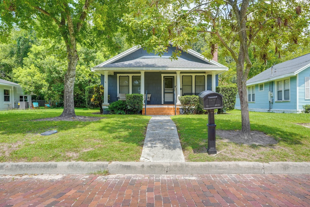 Home w/ Private Yard < 2 Mi to Hollis Garden!