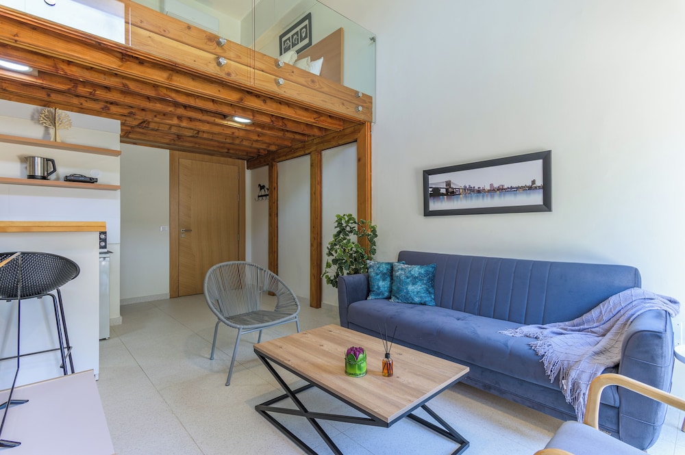 Sea Lofts-Kfar Abida Oceanfront Retreats