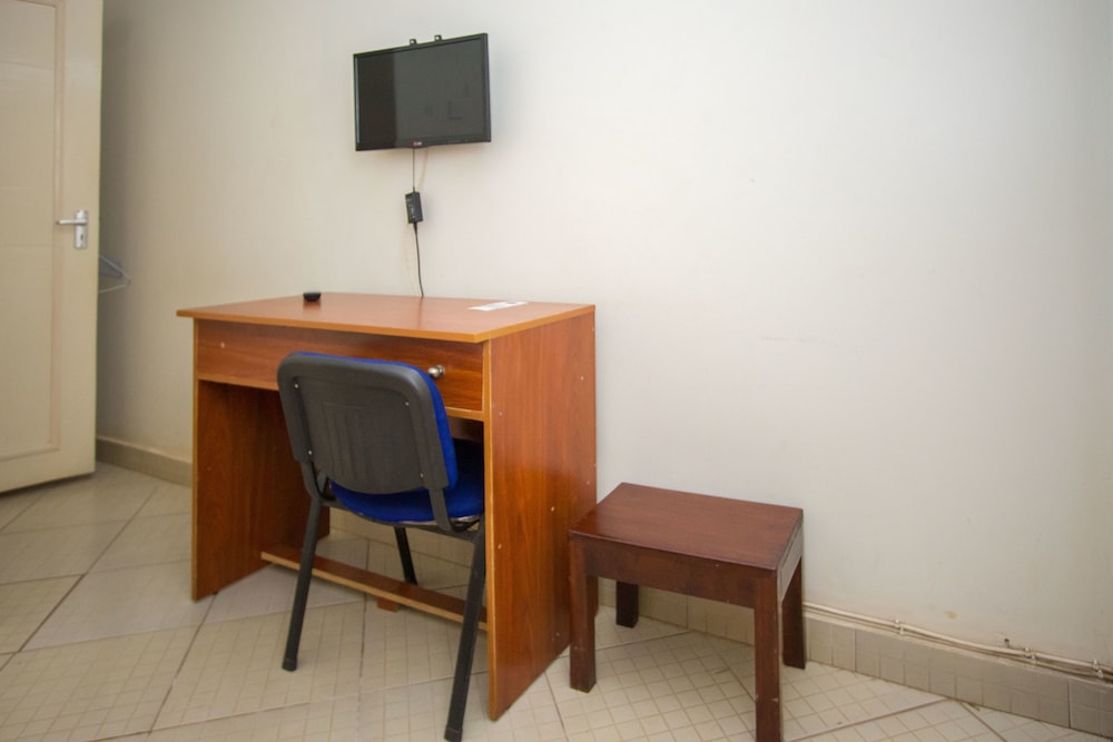 Emirina Travel Hotel