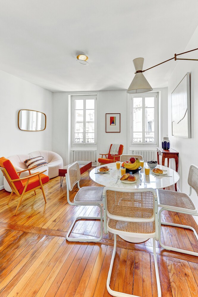 Montmartre 2BR - Moulin Rouge
