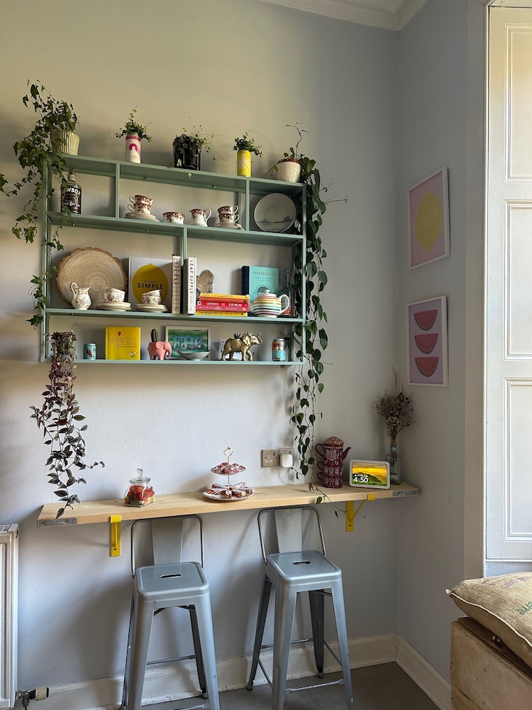 Quirky Apartment in the Heart of Leith With Garden