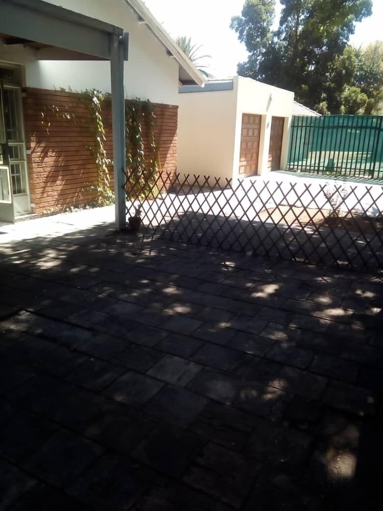 Photo 23