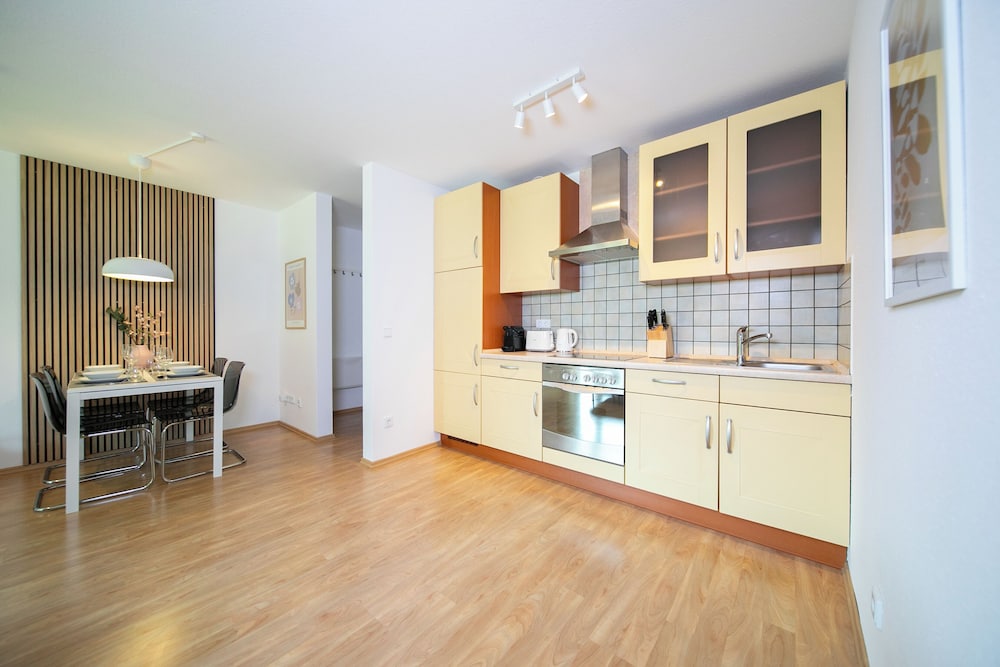 Favorite Stays - Neuss Furth