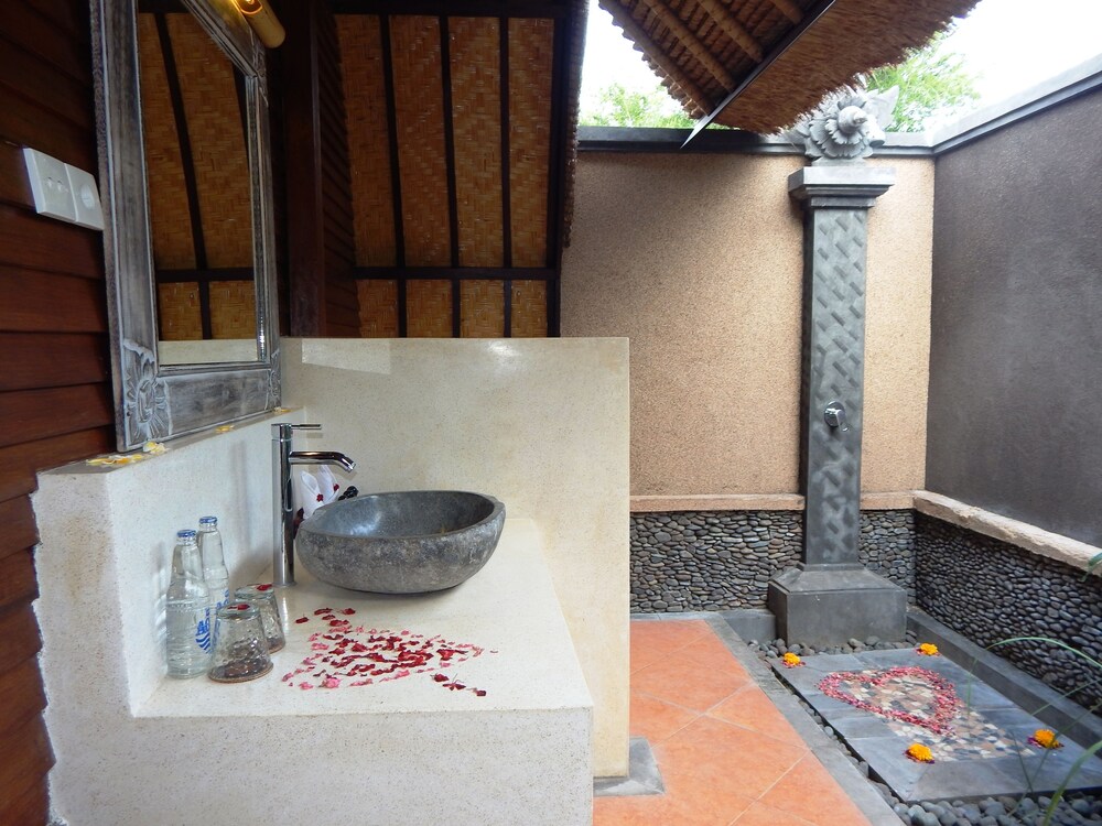 Kinaara Resort & Spa