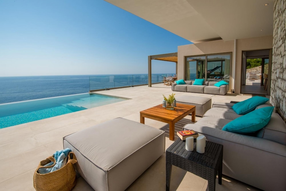 Seawhisper Villa in Paxi view 5