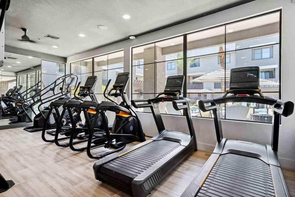 CozySuites at Zone Westgate