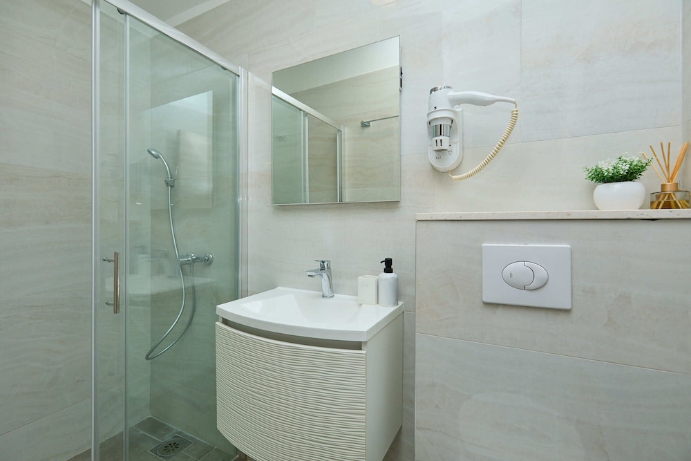 Dubrovnik Vacations - Boutique Garden Rooms - Property Image 130