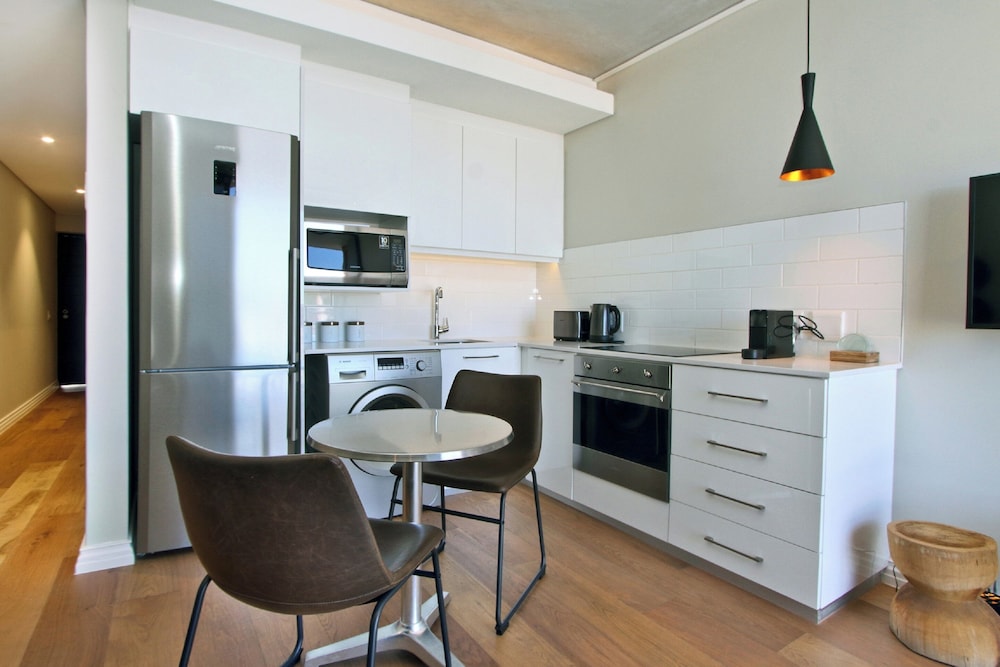 Docklands Deluxe Apartments by ITC Hospitality