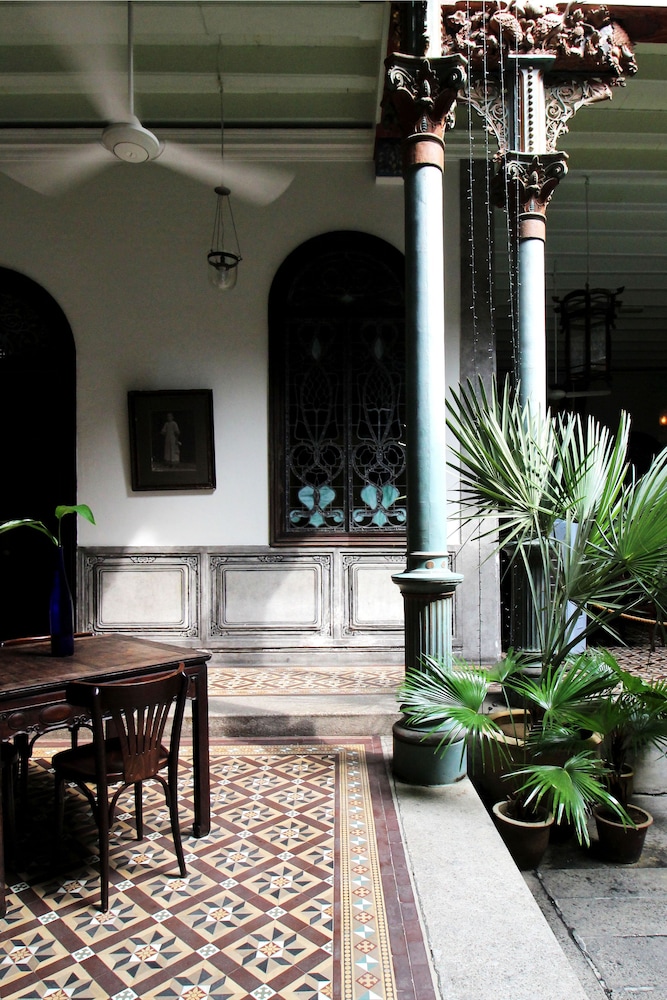 Cheong Fatt Tze - The Blue Mansion 78