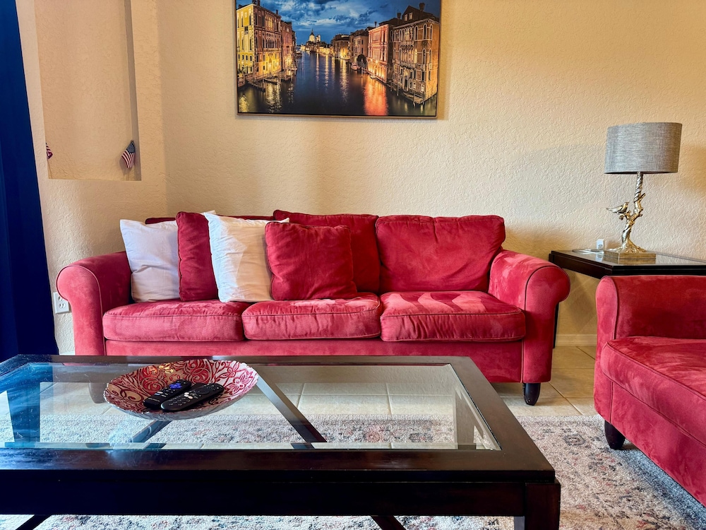 Regal Palms Swanky